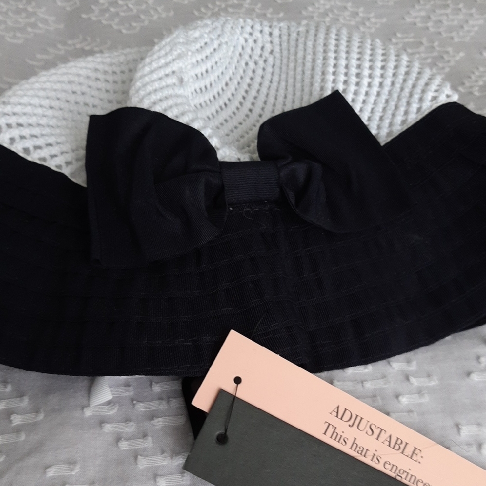 Badgley Mischka Dark Blue and White Bow Hat